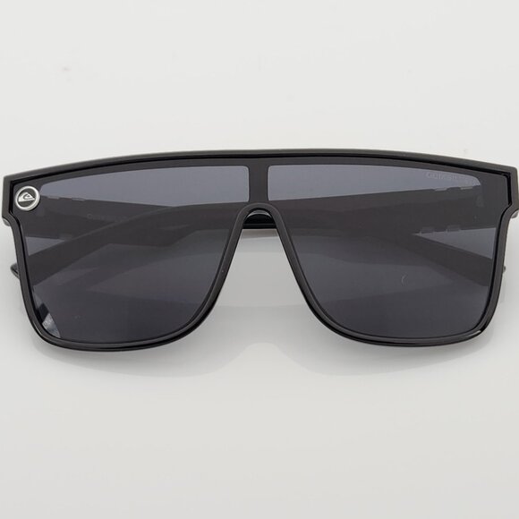 Quiksilver Shield Sunglasses Black Frame Dark Smoke Tinted Single Lens NEW Q1 - Picture 1 of 12